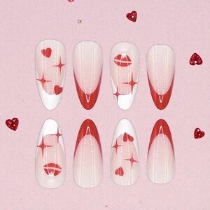 24 Piece Romantic Press-On Nail Set. New.